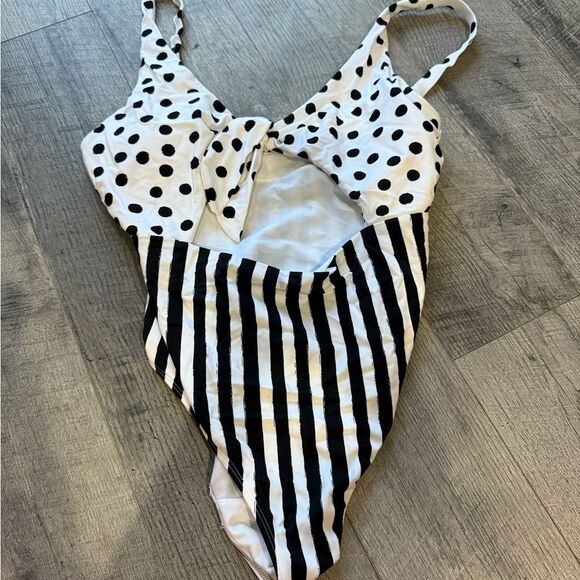 No Boundaries Black and White Polka Dot Bikini - Picture 2 of 4